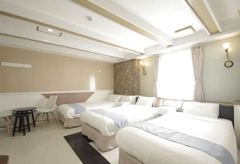 Трехместный Номер Deluxe, Imalle Yokohama Isezakicho