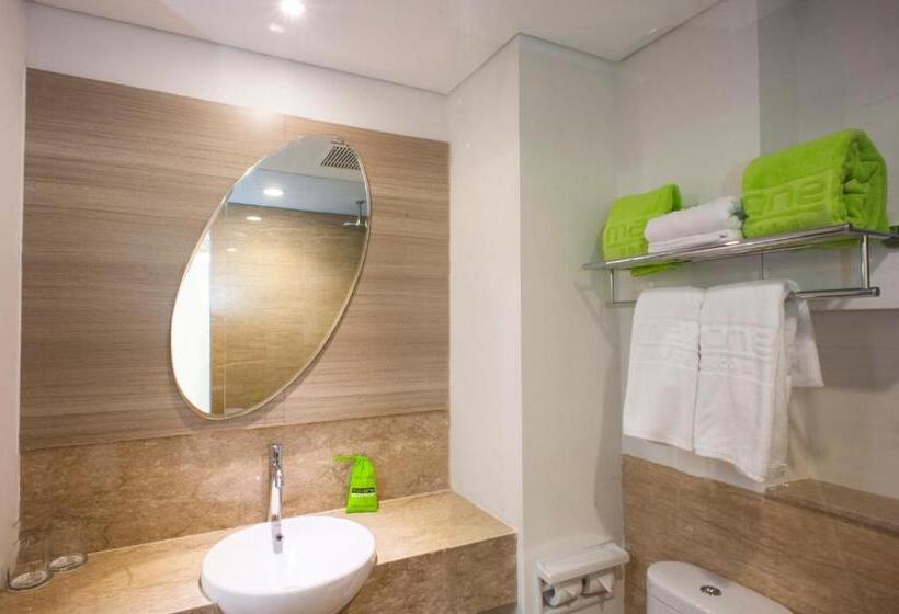 Номер Стандарт, Maxonehotels At Dharmahusada   Surabaya