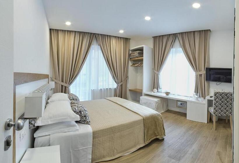 اتاق لوکس با بالکن, Dea Guest House
