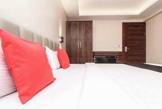 Номер Deluxe Кровать Кинг, Aarya Regency