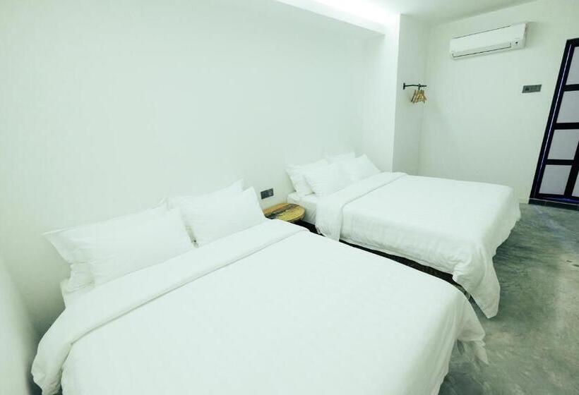 Camera Familiare, White Loft
