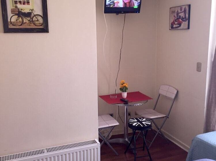 استودیوی استاندارد, A&g Apart