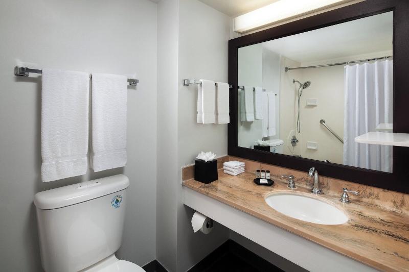 Номер Стандарт, Hampton By Hilton London Docklands