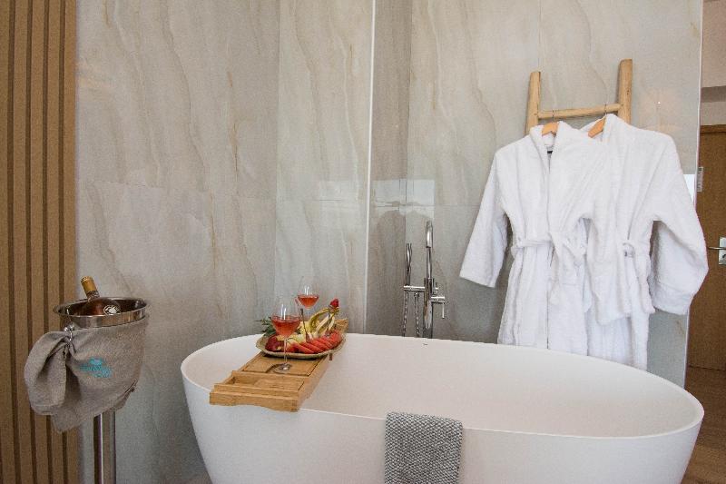 주니어 스위트 바다 전망, Yianna Caravel Suites By Checkin Adults Only