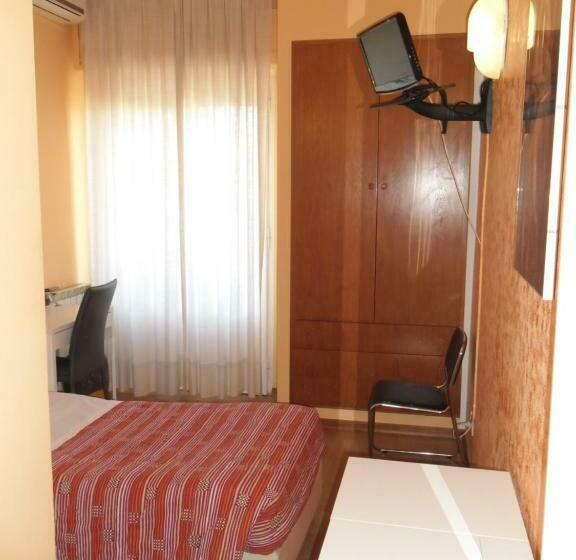 اتاق استاندارد یک نفره, Albergo Roma