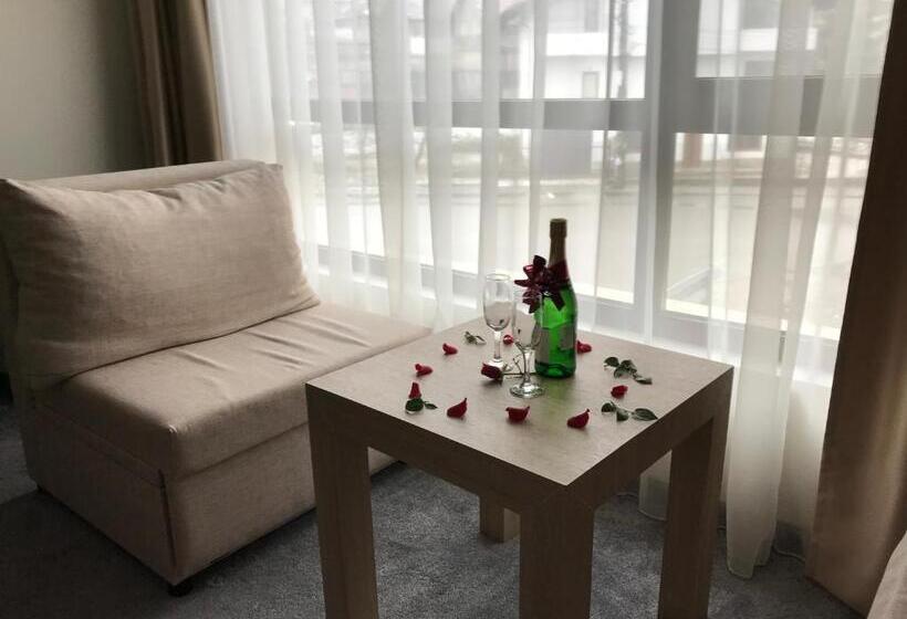 Семейный Номер Вид на Горы, Sveti Nikola Family Hotel Sapareva Banya