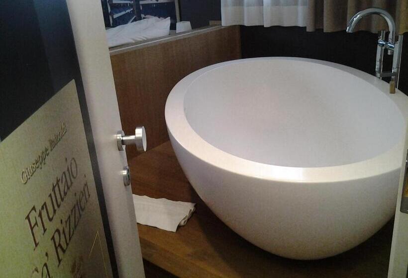 Полулюкс, Wine Hotel Retici Balzi