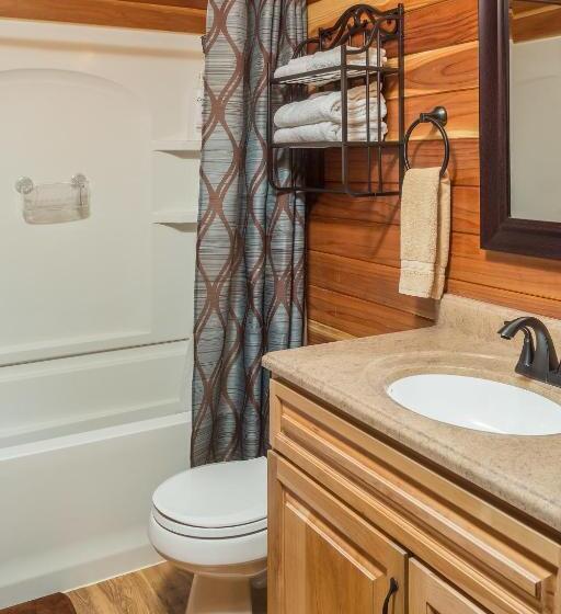 Номер Стандарт, Alaska Knotty Pine B&b