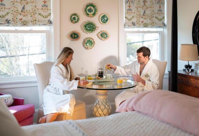 高级套房, 34 State Historic Luxury Suites Skaneateles