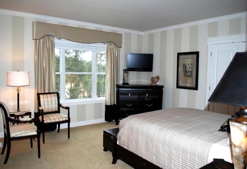 Люкс, Summer Creek Inn