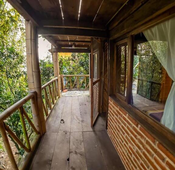ファミリールーム, Cabañas Los Achicuales