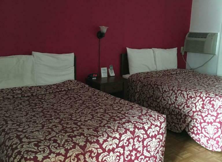 Номер Economy, Tarragon Motel
