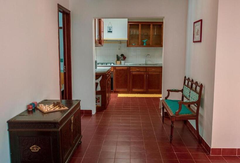 Дом 3 Спальни, Casa Dos Castanheiros Guesthouse Azores