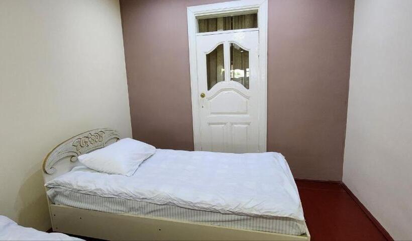 تختخواب در اتاق مشترک, Sim Sim Hostel