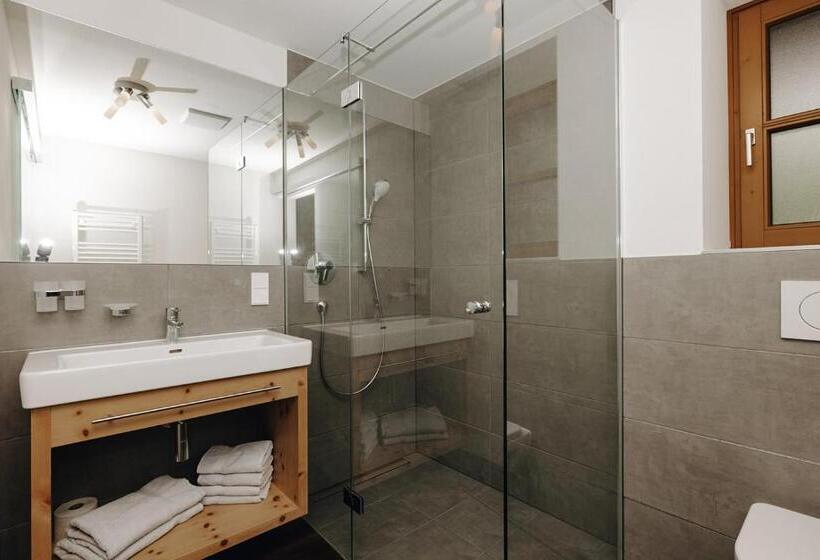 2 Bedrooms Apartment Mountain View, Hubertus   Das Landhaus