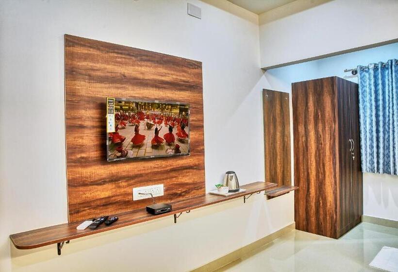 Номер Стандарт, Visa Inn Near Kempegowda Airport
