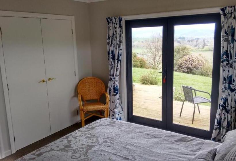 Номер Стандарт Вид на Сад, Omaka Heights Countrystay