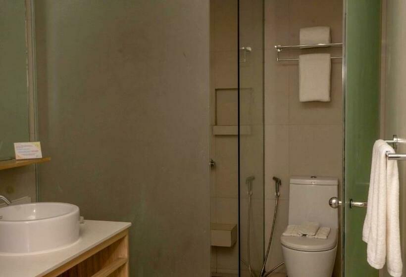 سوییت جونیور, Costa Pacifica Resort