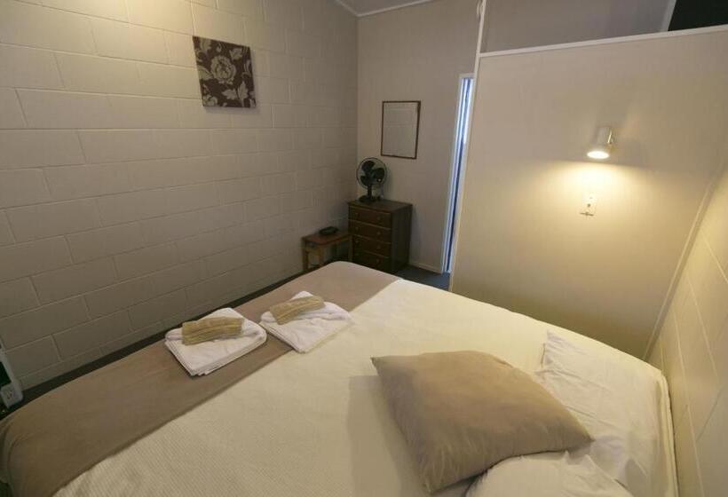 غرفة إقتصادية, Maple Lodge Motel
