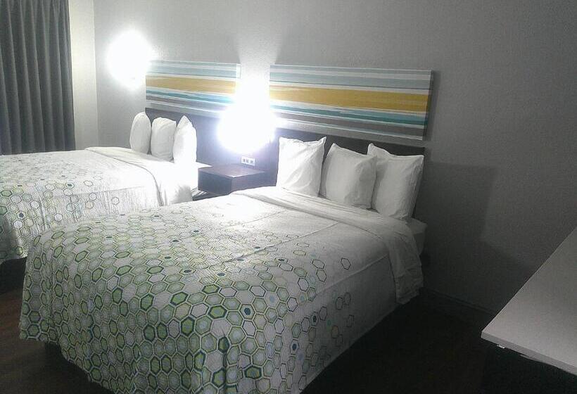 스위트, Hometowne Studios By Red Roof Richmond   Airport Sandston