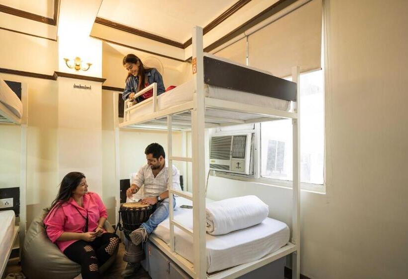 تختخواب در اتاق مشترک, Zostel Delhi