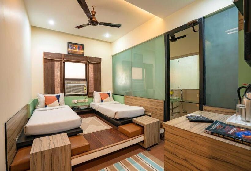 Номер Deluxe, Zostel Delhi