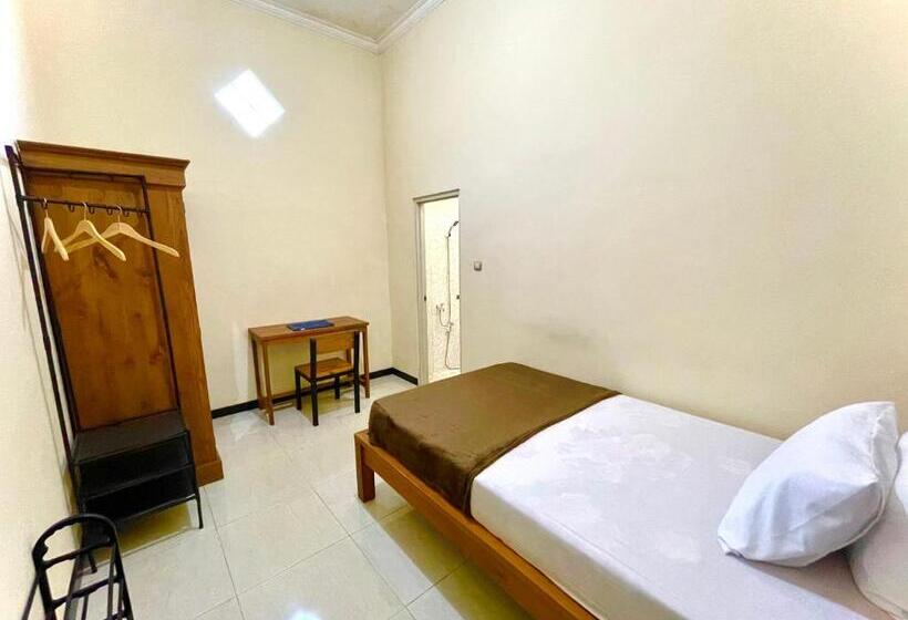 اتاق استاندارد یک نفره, Offspring Ijen Hostel Banyuwangi