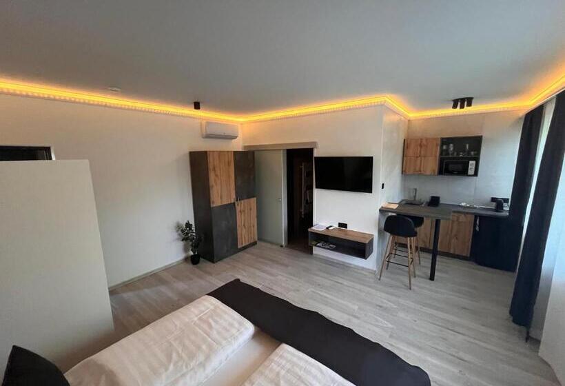 Апартаменты 1 Спальня Вид на Город, Várkapu Apartmanok 2