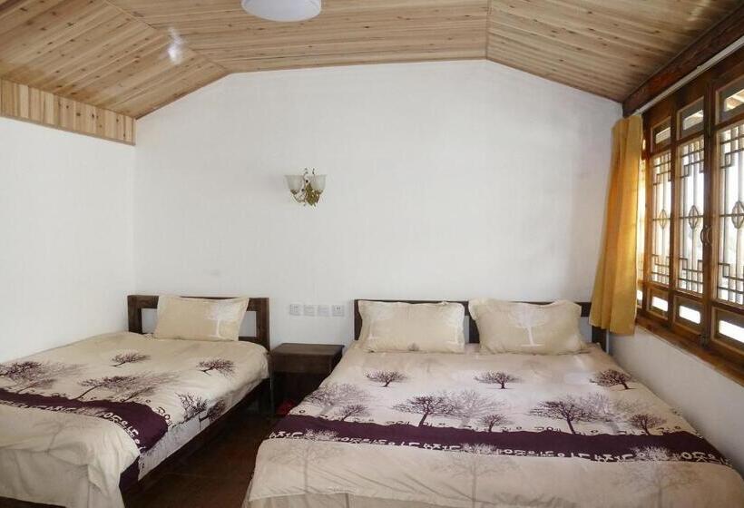 Семейный Номер, Tourist Courtyard