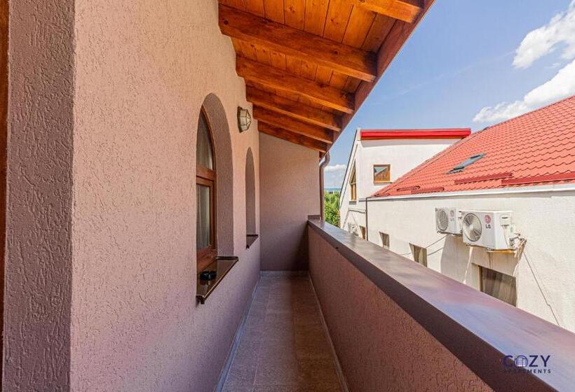 استودیوی لوکس, Cozy Brand New Boutique Aparthotel Brasov