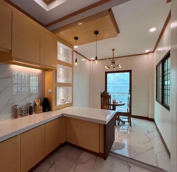 디럭스 패밀리 룸, Luxury Vacation House Oceanfront In Lila, Bohol