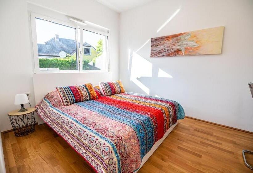 Апартаменты 1 Спальня с Террасой, Shome Apartments Graz Ost   Self Check In & Free Parking