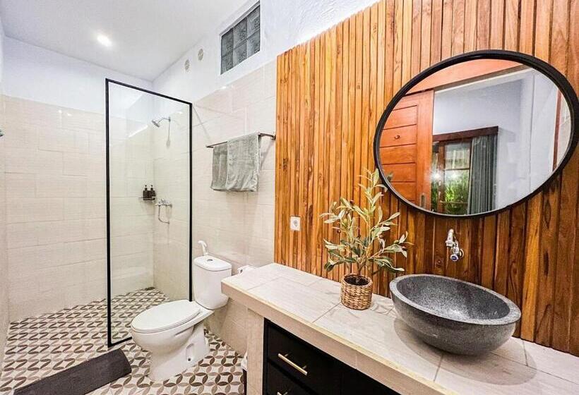 اتاق لوکس, Island Boy Guesthouse A Prime Location In Canggu