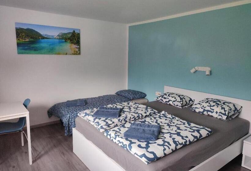 استودیوی استاندارد, Tilka`s House