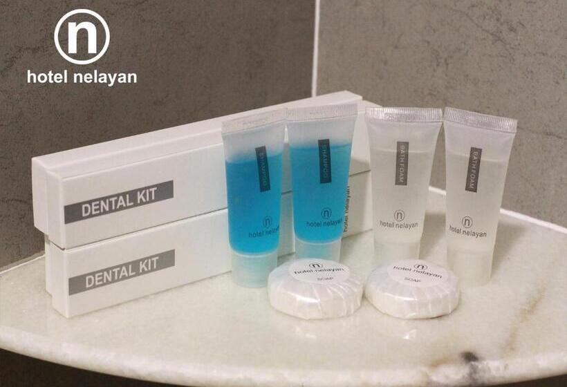 Family Suite, Nelayan