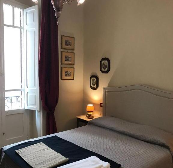 اتاق لوکس, B&b Sotto La Torre