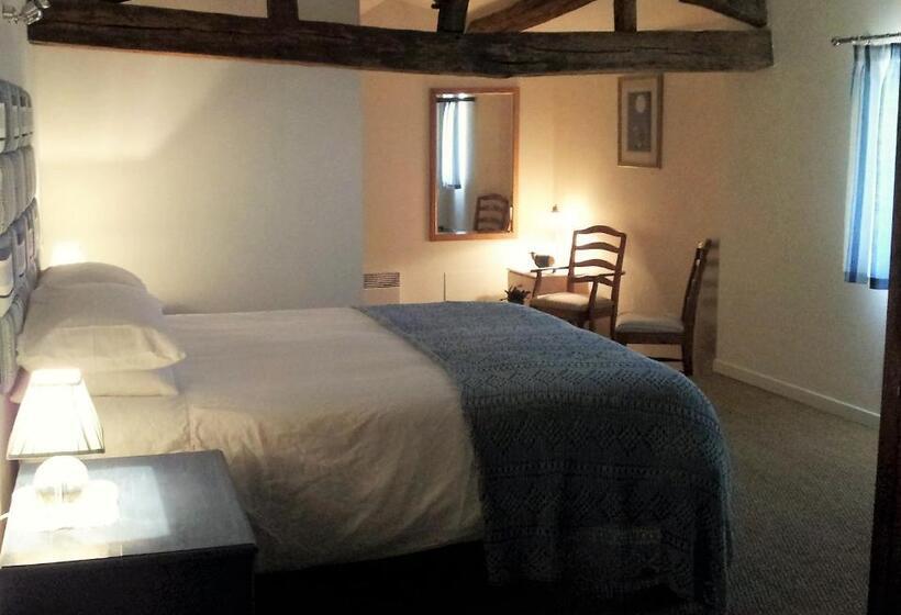 Люкс Кровать Кинг, Chambre D Hôtes Oiron, Deux Sevres   Not Near Taize, Burgundy