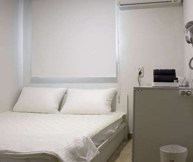スタンダードルーム, Mini Hotel Insa