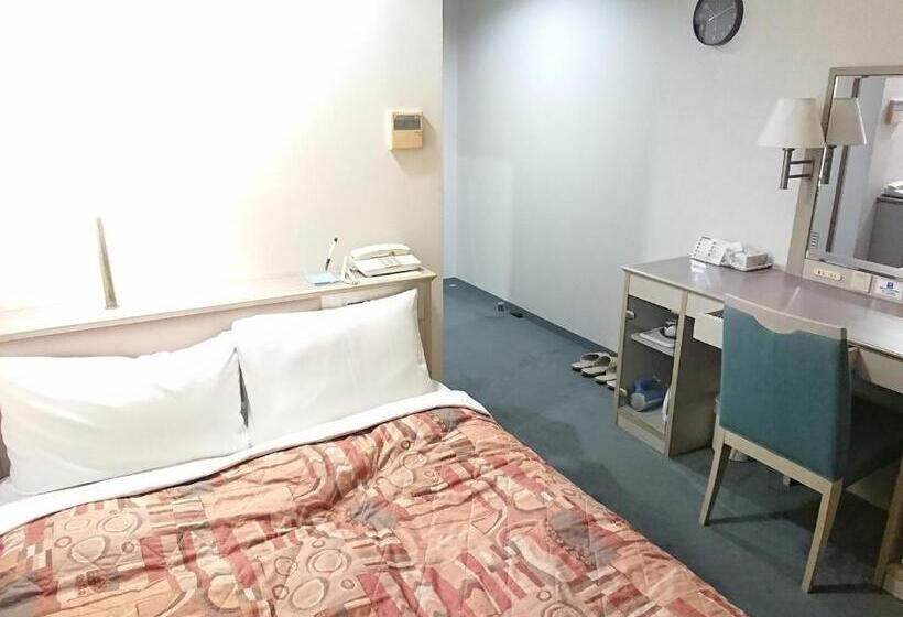 ダブルベッドのベーシックルーム, Crown Hills Imabari