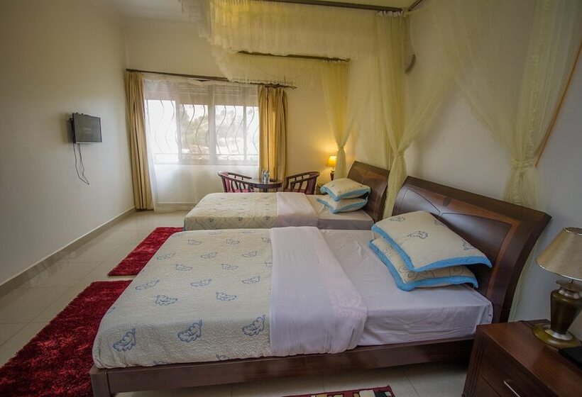 Deluxe Room, Reinah Tourist