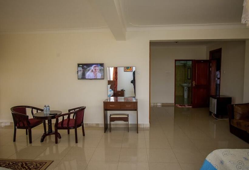Family Room, Reinah Tourist