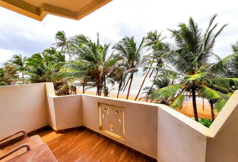 Номер Deluxe Вид на Море с Балконом, Coconut Bay