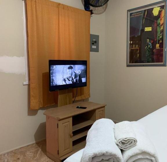 اتاق اکونومی, Kingsworth Bed And Breakfast