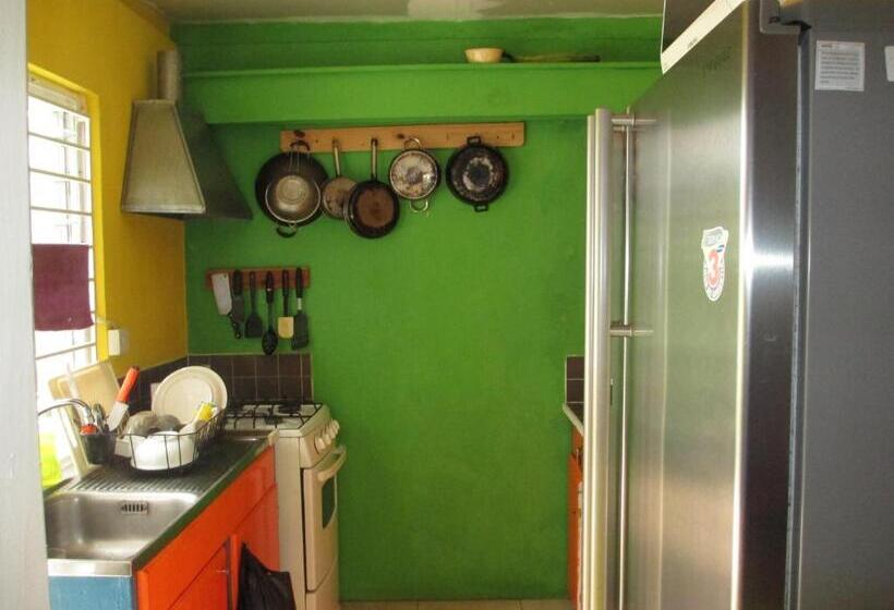 اتاق استاندارد, Kingsworth Bed And Breakfast