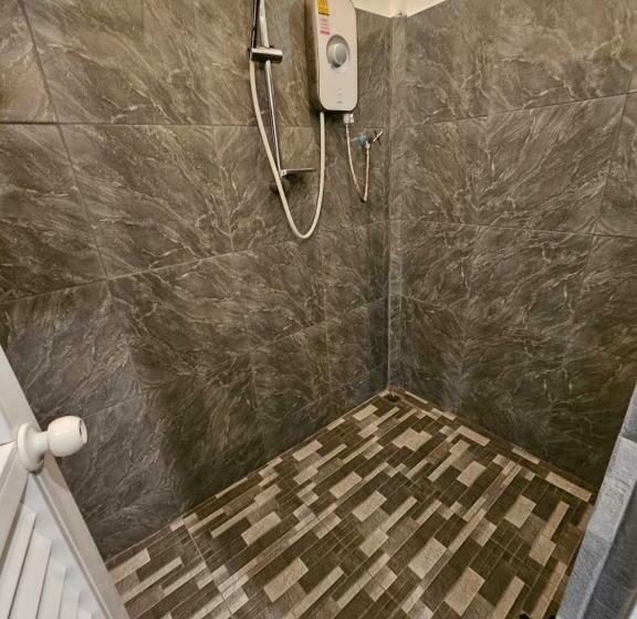 Бунгало Стандарт с Балконом, Bearlin Bungalow