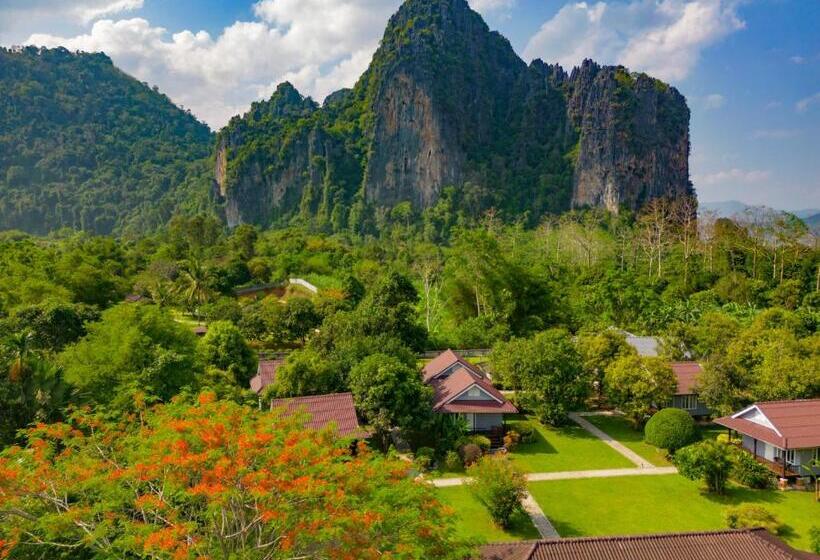 Бунгало Стандарт с Балконом, Bearlin Bungalow