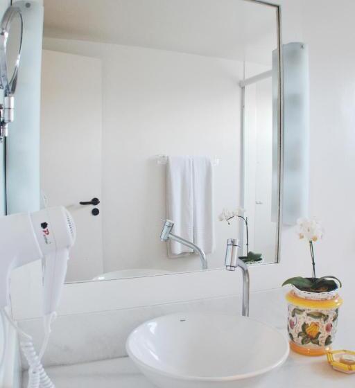 Номер Deluxe, Villa Raphael