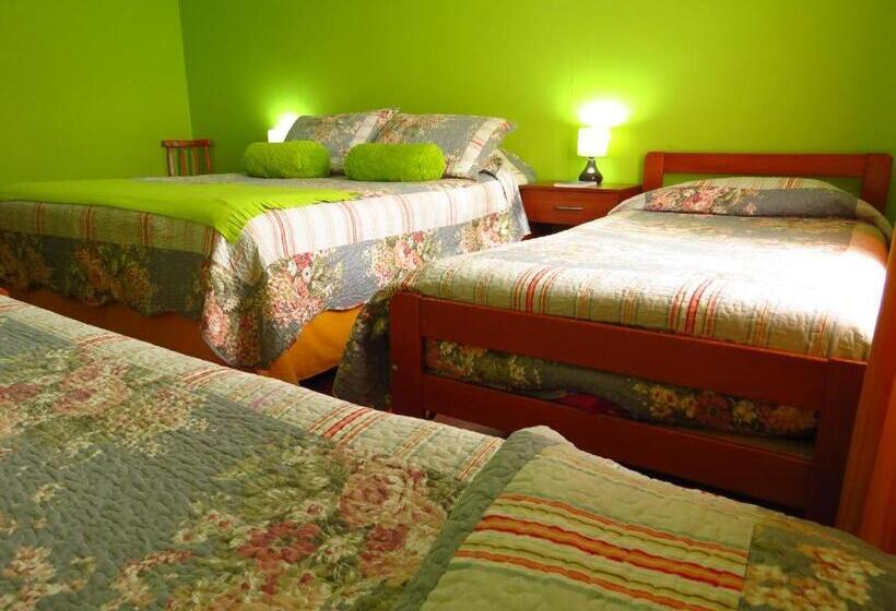 Номер Стандарт Трехместный, Hostal Benavente