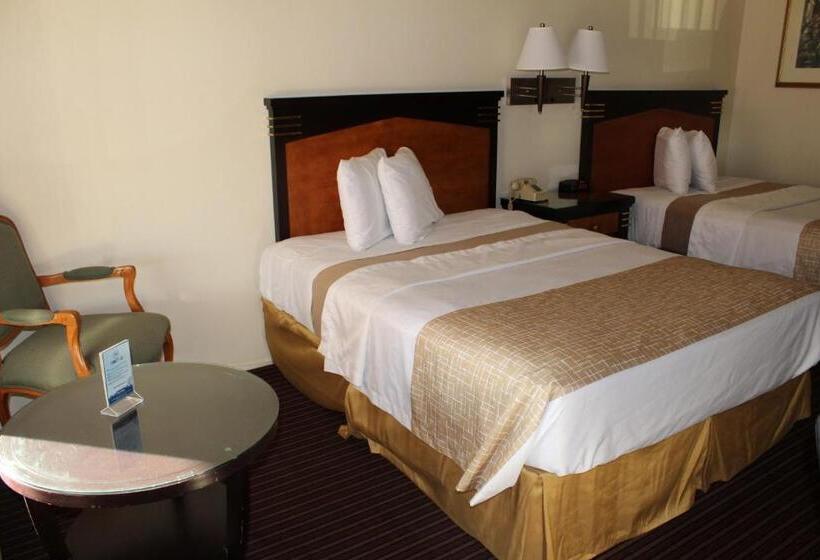Четырехместный Номер Классик, Travelodge By Wyndham Buena Park