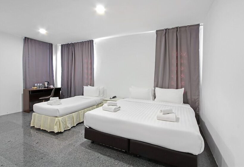Трехместный Номер Премиум, Pula Silom